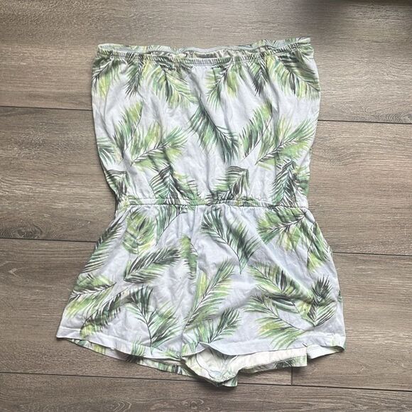 SM75 Forever 21 strapless romper - Picture 3 of 3